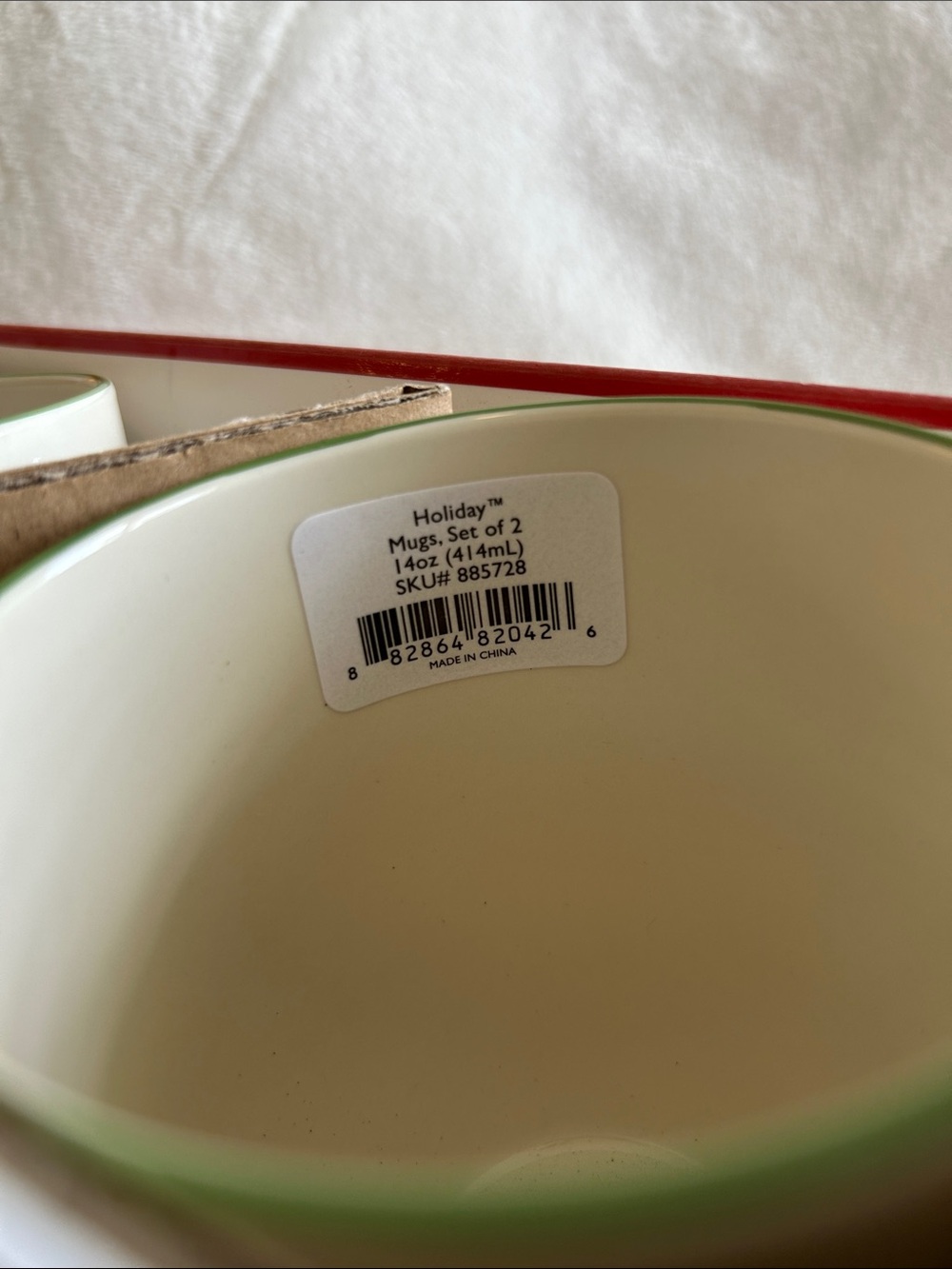 Lenox Holiday Holly Berry Set Of 2
Coffee Mugs Cups New In Box - Picture 7 of 7